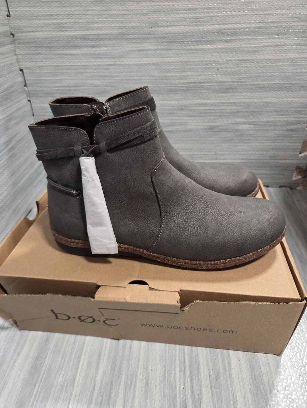 Women's BOC Addi Leather Flat Heel Booties US Shoe Size: 11